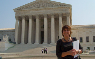 advocate-in-front-of-supreme-court