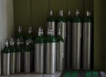 an-array-of-oxygen-tanks