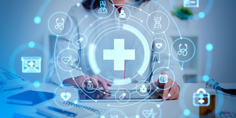doctor-on-computer