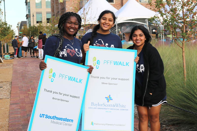 volunteers-at-the-PFF-Walk