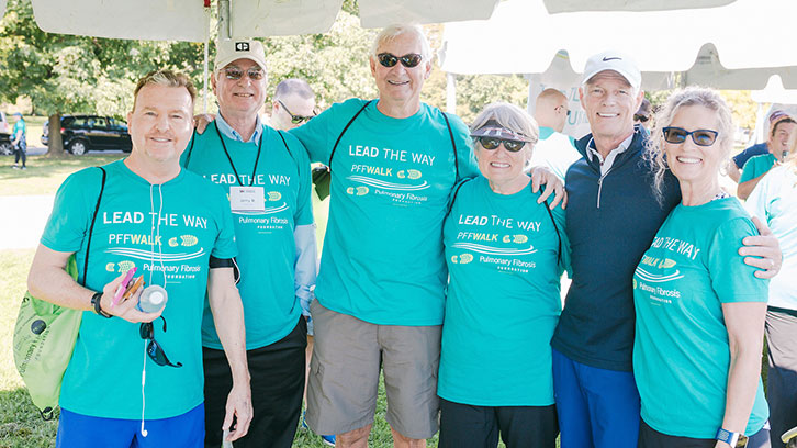 Team-of-walkers-at-the-park